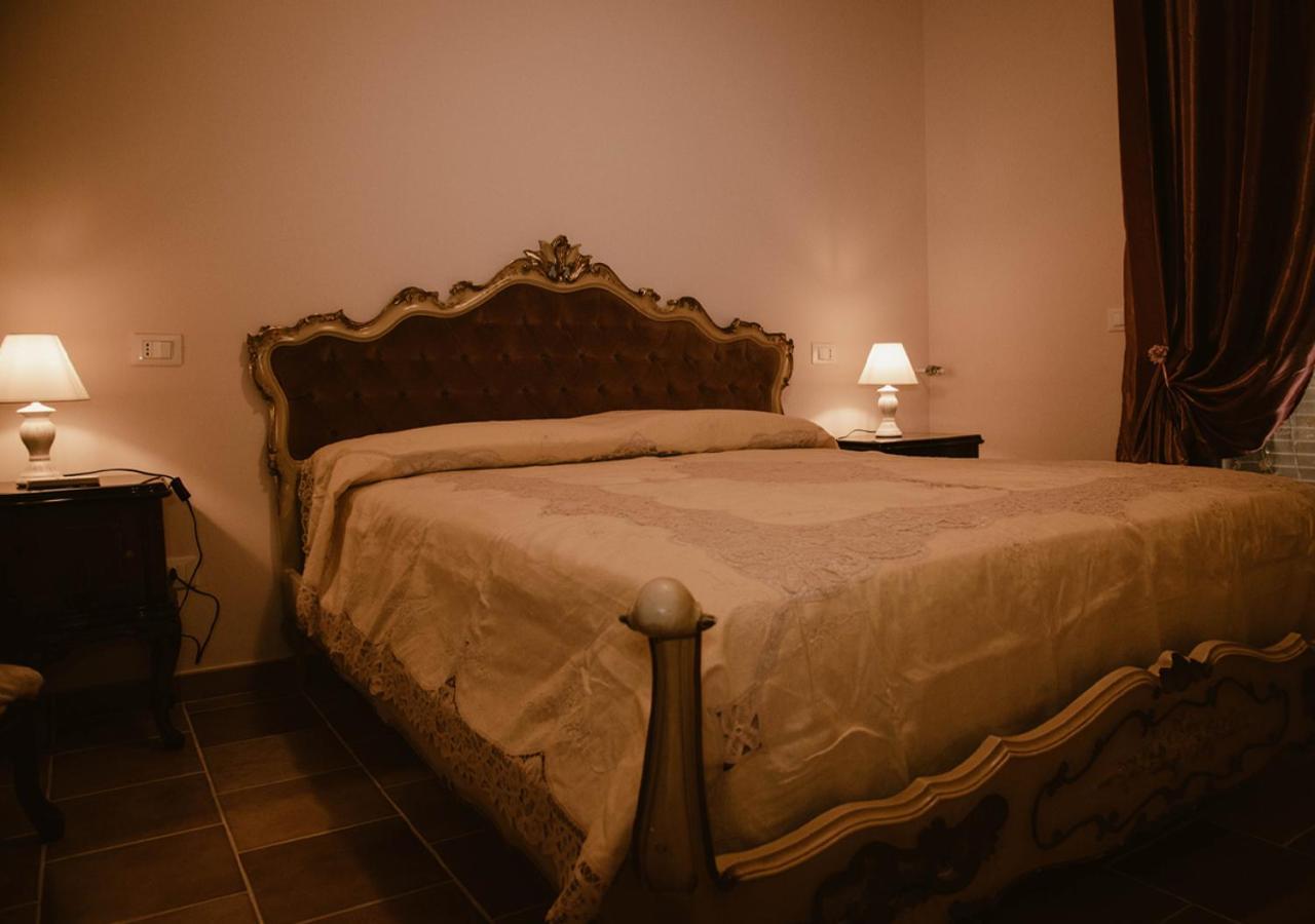 Villa Silvia Marco Simone Екстер'єр фото