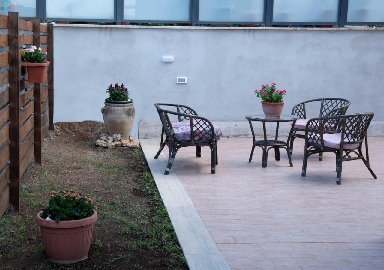 Villa Silvia Marco Simone Екстер'єр фото